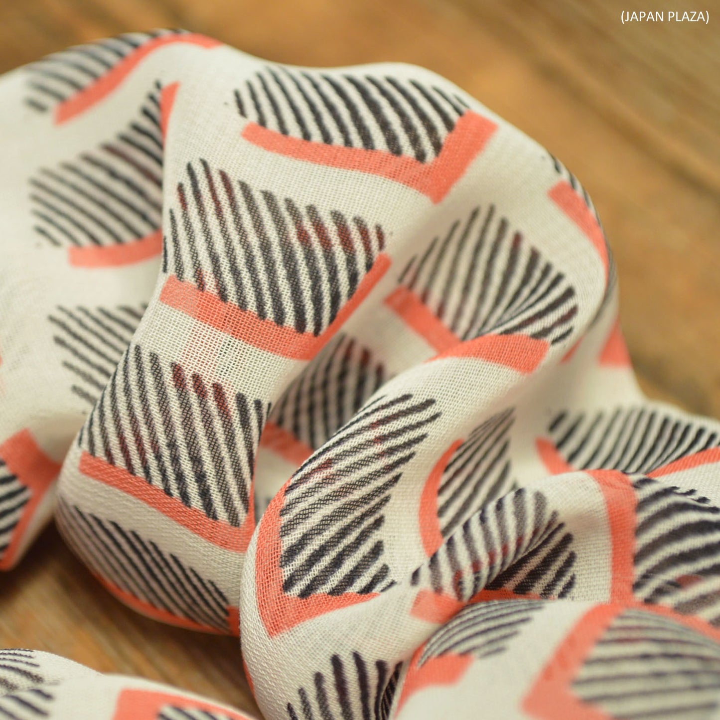 Vintage Scrunchy Hair Ribbon (Made in Korea) - Just £5.50! Shop now at JAPAN PLAZA UK