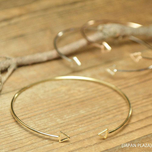 Elegant Triangle Bangle (Made in Korea) - Just £9.50! Shop now at JAPAN PLAZA UK