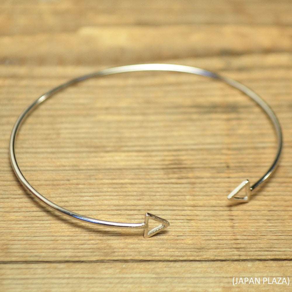 Elegant Triangle Bangle (Made in Korea) - Just £9.50! Shop now at JAPAN PLAZA UK