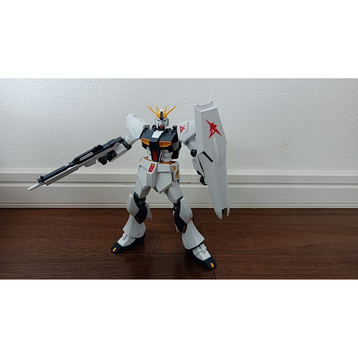 V Gundam 1/144 Plastic Model (Made in Japan) - Just £34.50! Shop now at JAPAN PLAZA UK