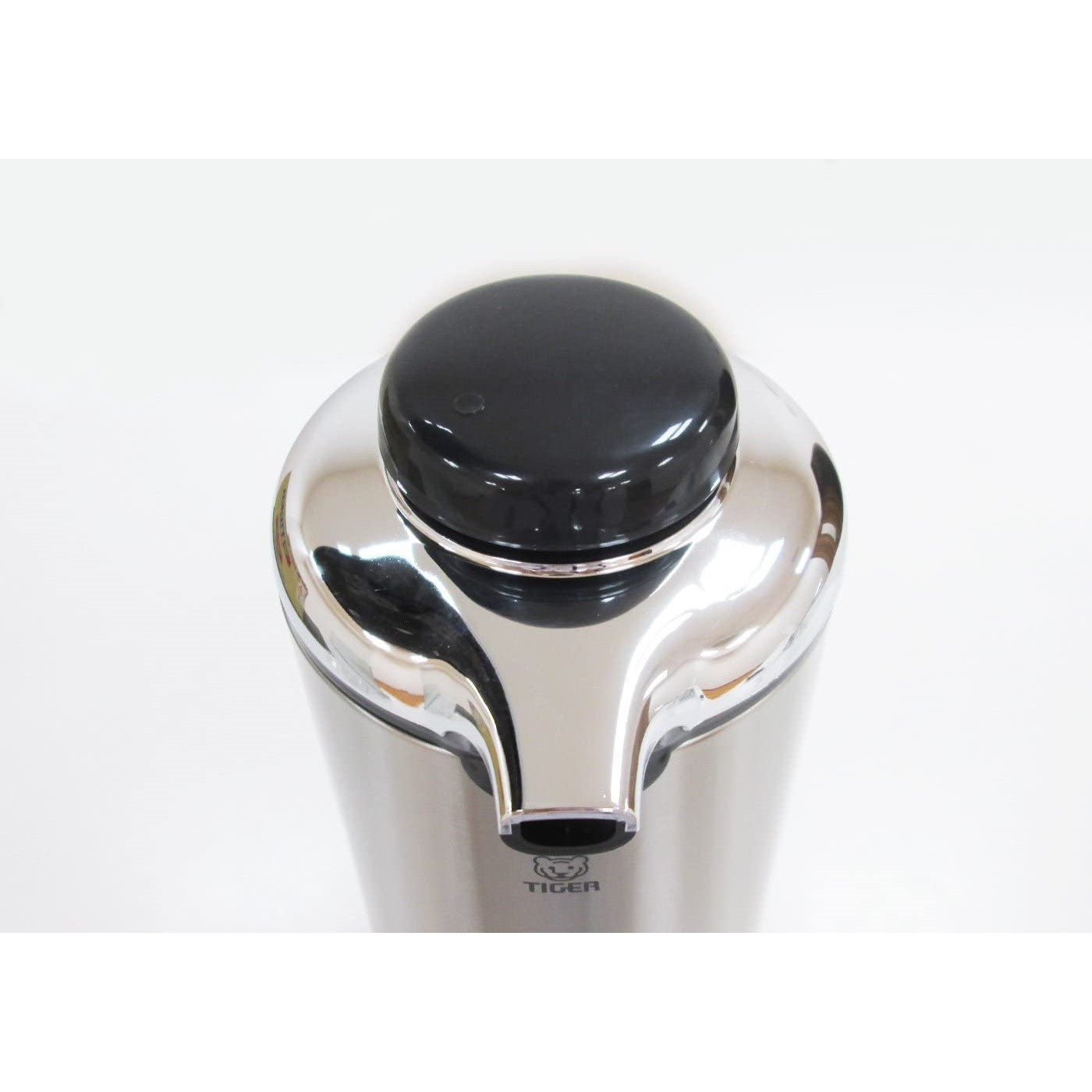 Tiger Vacuum Insulated Stainless Steel Bottle 0.99L/1.84L (Made in Japan) - Just £59! Shop now at JAPAN PLAZA UK