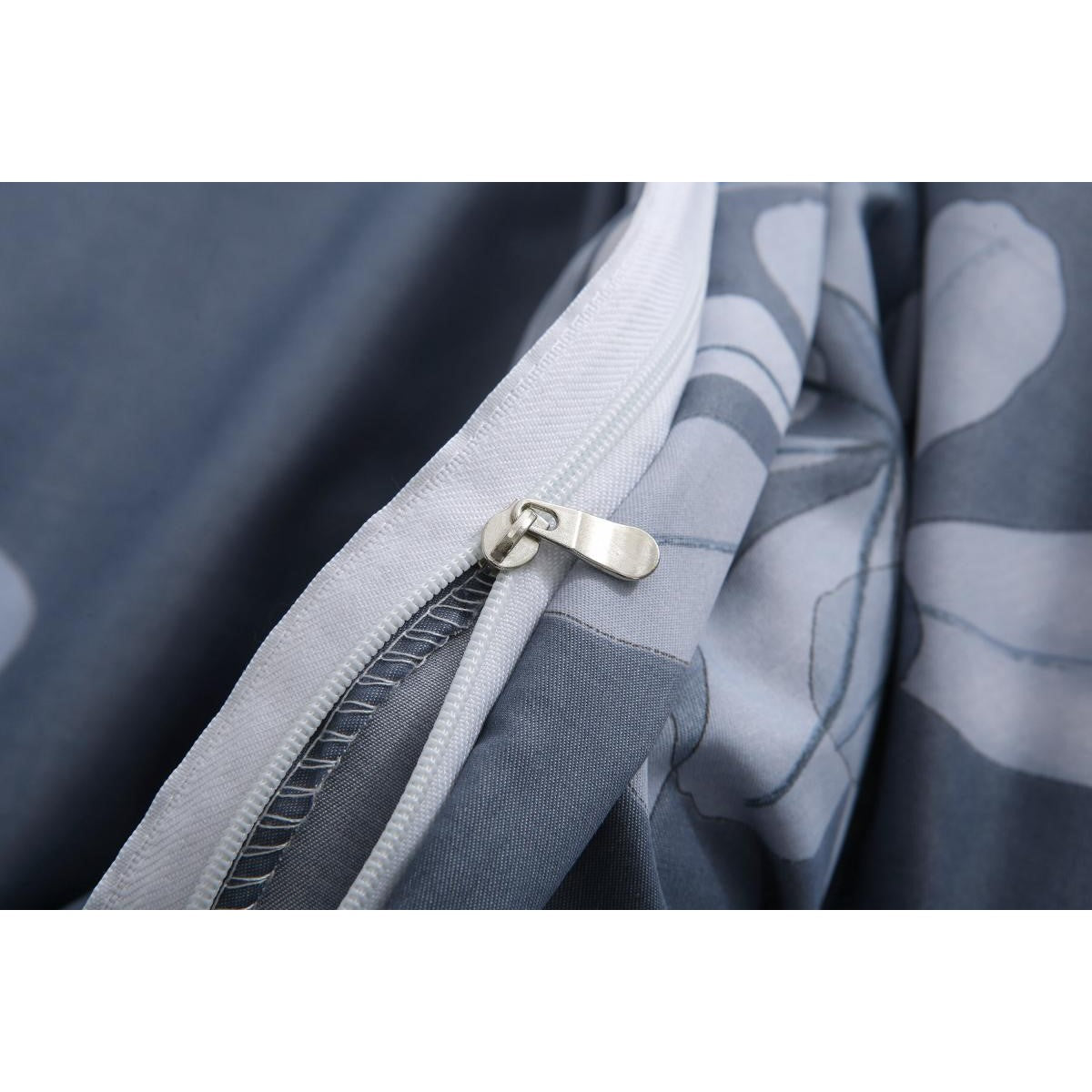 Premium Bedding Set (Fitted Sheet + Duvet Cover + Pillowcases) - Just £75! Shop now at JAPAN PLAZA UK