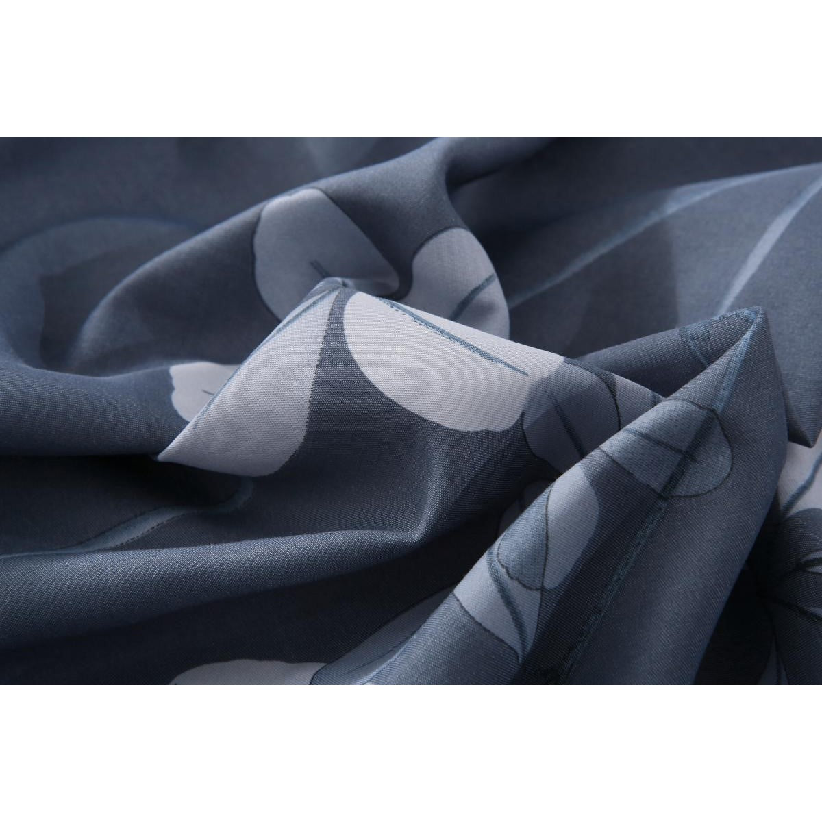 Premium Bedding Set (Fitted Sheet + Duvet Cover + Pillowcases) - Just £75! Shop now at JAPAN PLAZA UK