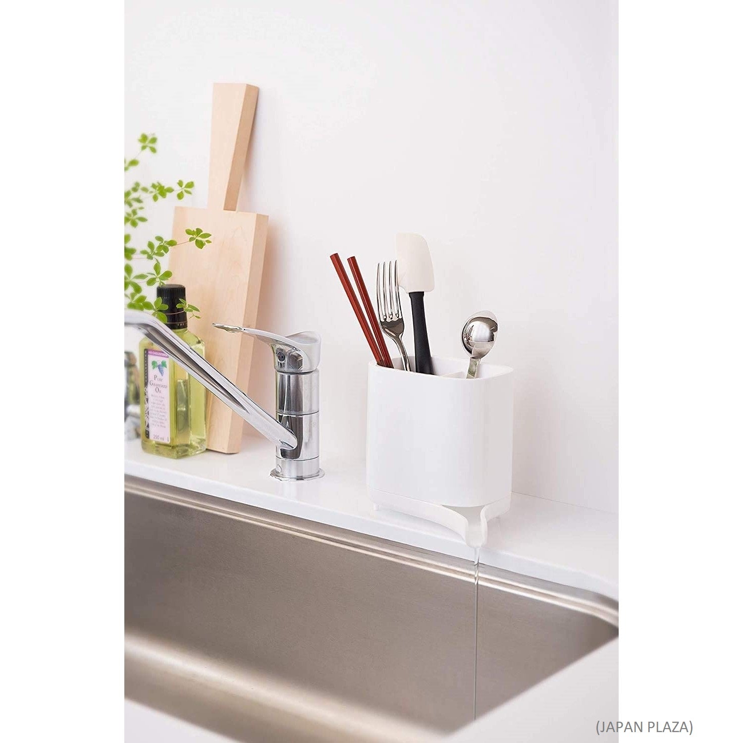 Kitchen/Bath Smart Cutlery Stand (Made in Japan) - Just £11.90! Shop now at JAPAN PLAZA UK