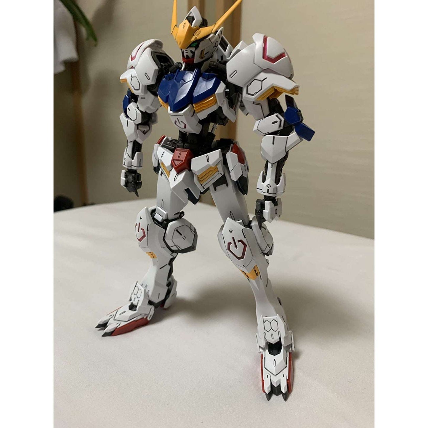 Gundam Barbatos 1/100 Scale Plastic Model (Made in Japan)