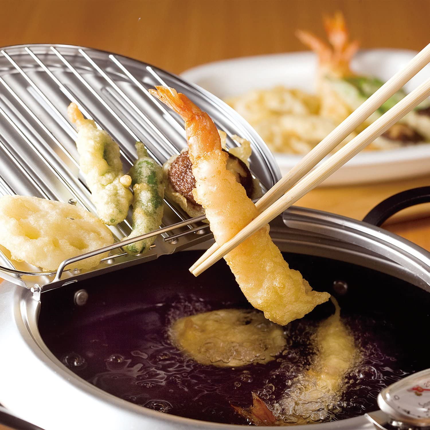 Tempura Pot with Lid 20/24cm (Made In Japan) - Just £75! Shop now at JAPAN PLAZA UK